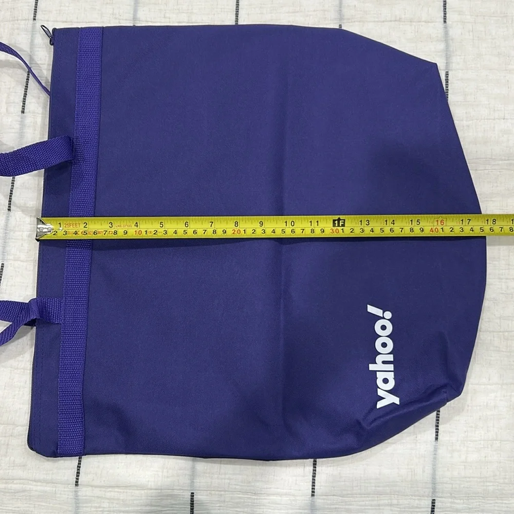 Purple tote bag (NEW) with zipper and “Yahoo!” Logo